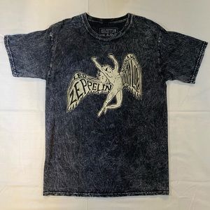 Led Zeppelin logo design tee